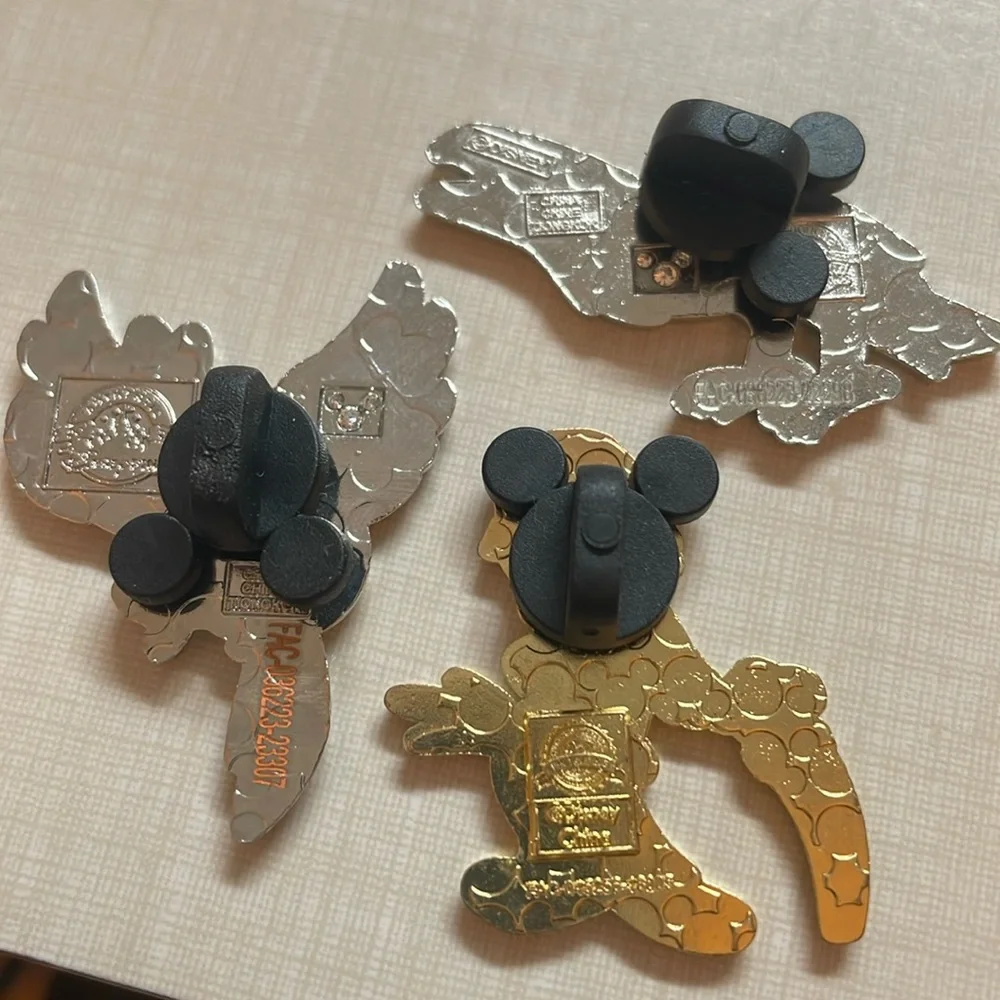 Disney Trading Pins-Set of 5 (Pecos Bills, Jingles, 3 Disney Birds)